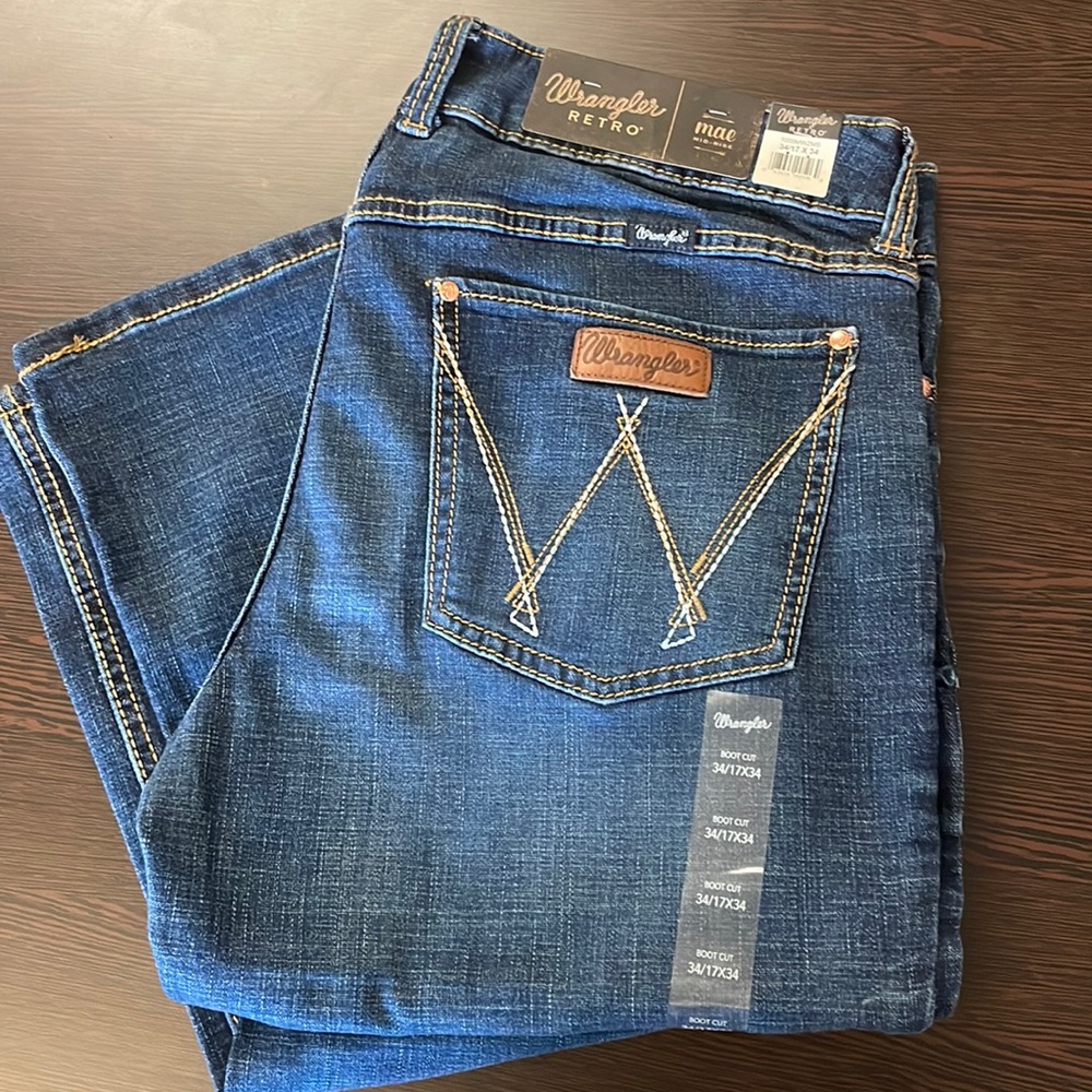 Wrangler mae Mid-Rise Boot Cut